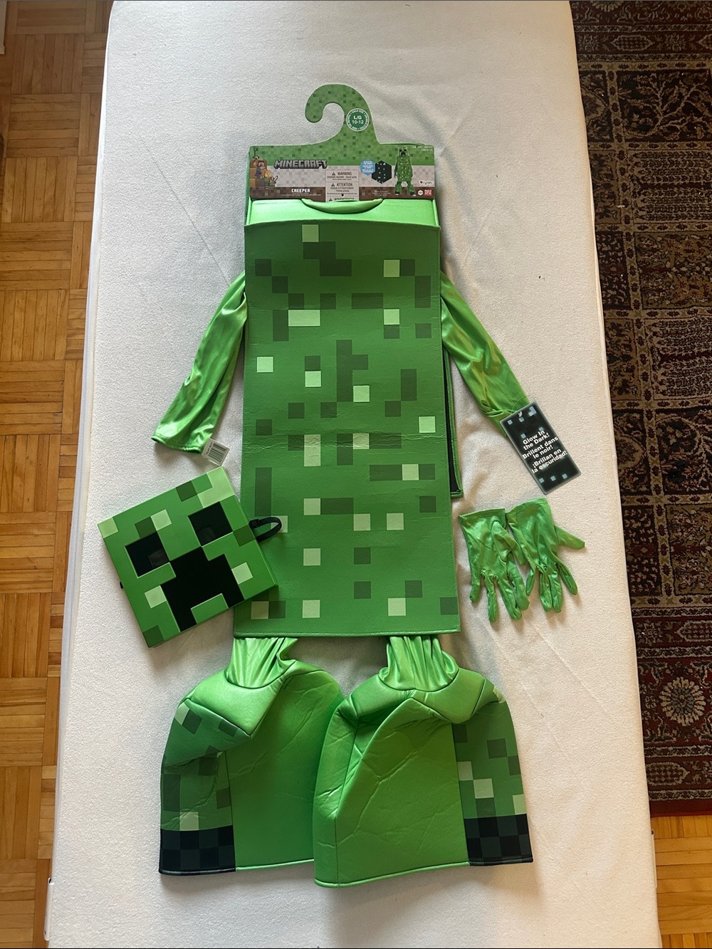 Minecraft Creeper costume. child size L/G 10-12